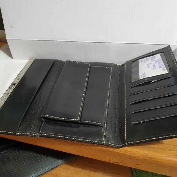 Vintage Gucci Trifold Leather Wallet - Black - Picture 6 of 9